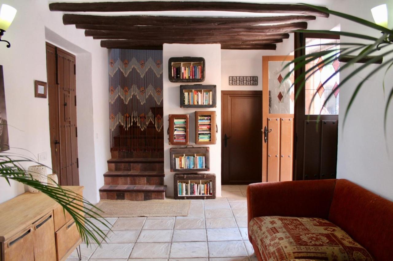 Room In Villa - Beautiful Accommodation At The Heart Of Andalusia Пуэнте-Хениль Экстерьер фото