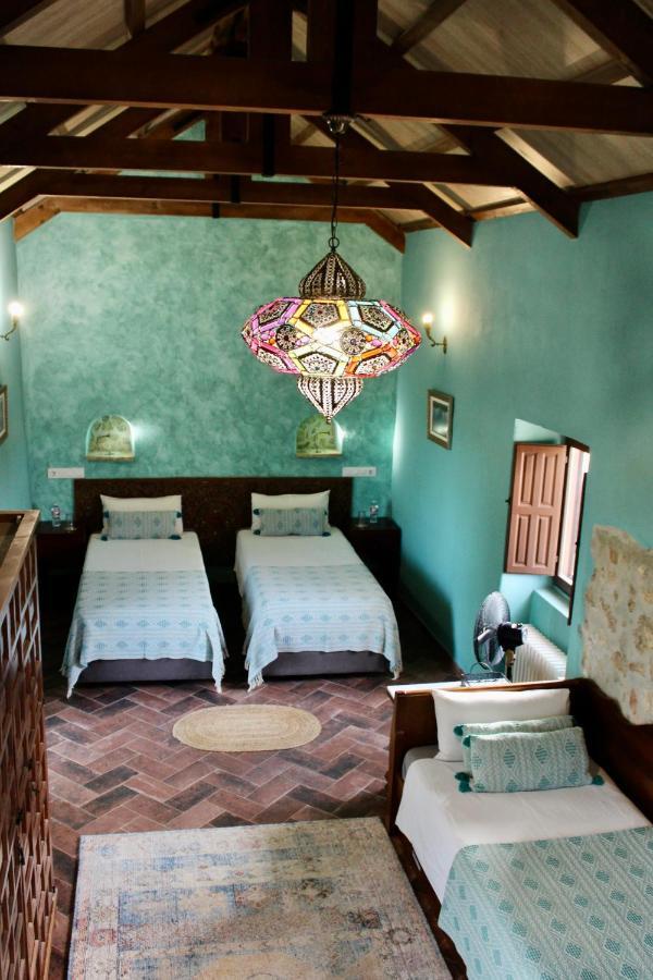 Room In Villa - Beautiful Accommodation At The Heart Of Andalusia Пуэнте-Хениль Экстерьер фото