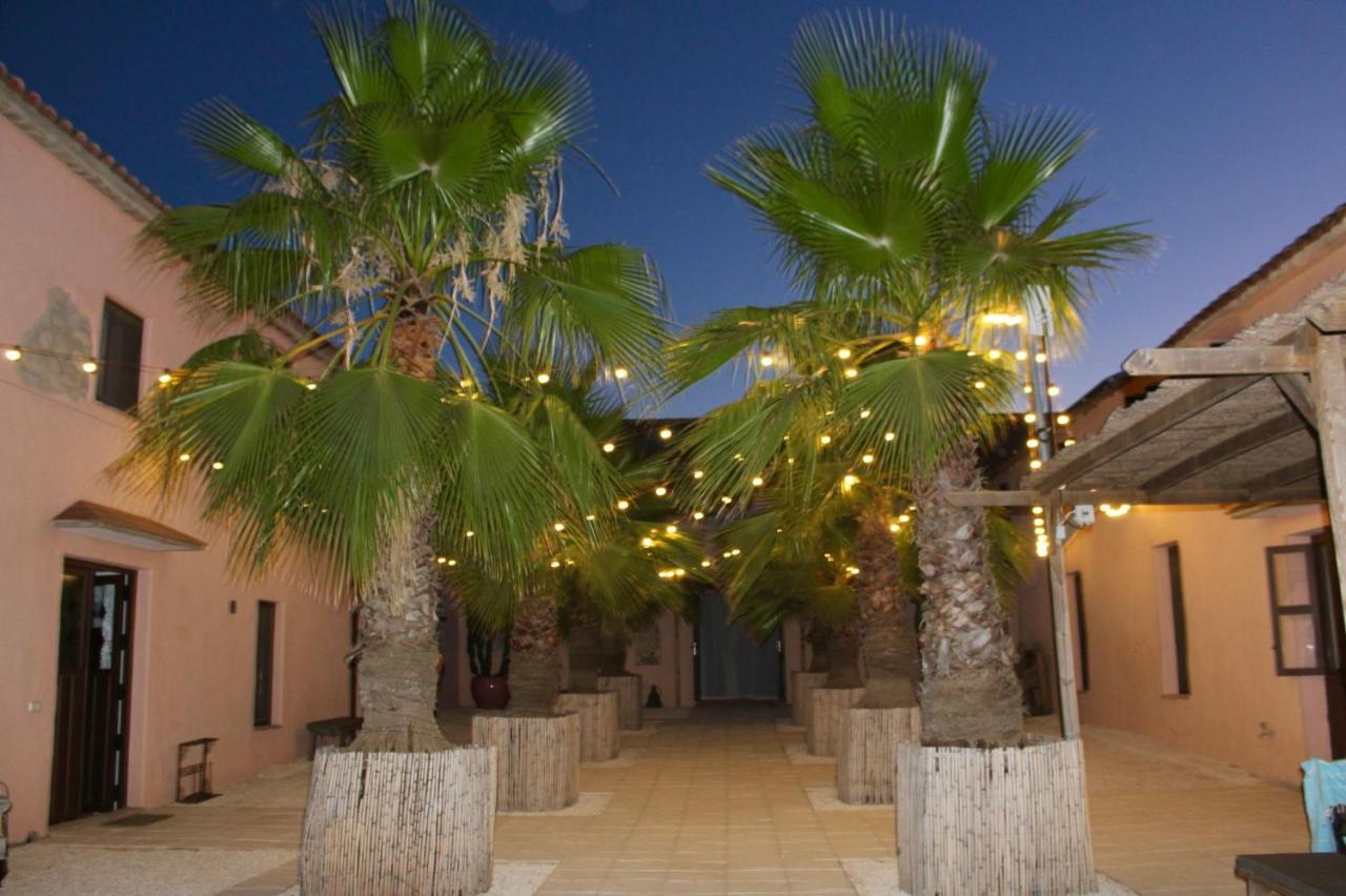 Room In Villa - Beautiful Accommodation At The Heart Of Andalusia Пуэнте-Хениль Экстерьер фото